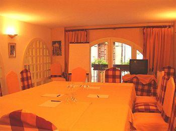 Biney Hotel 3*